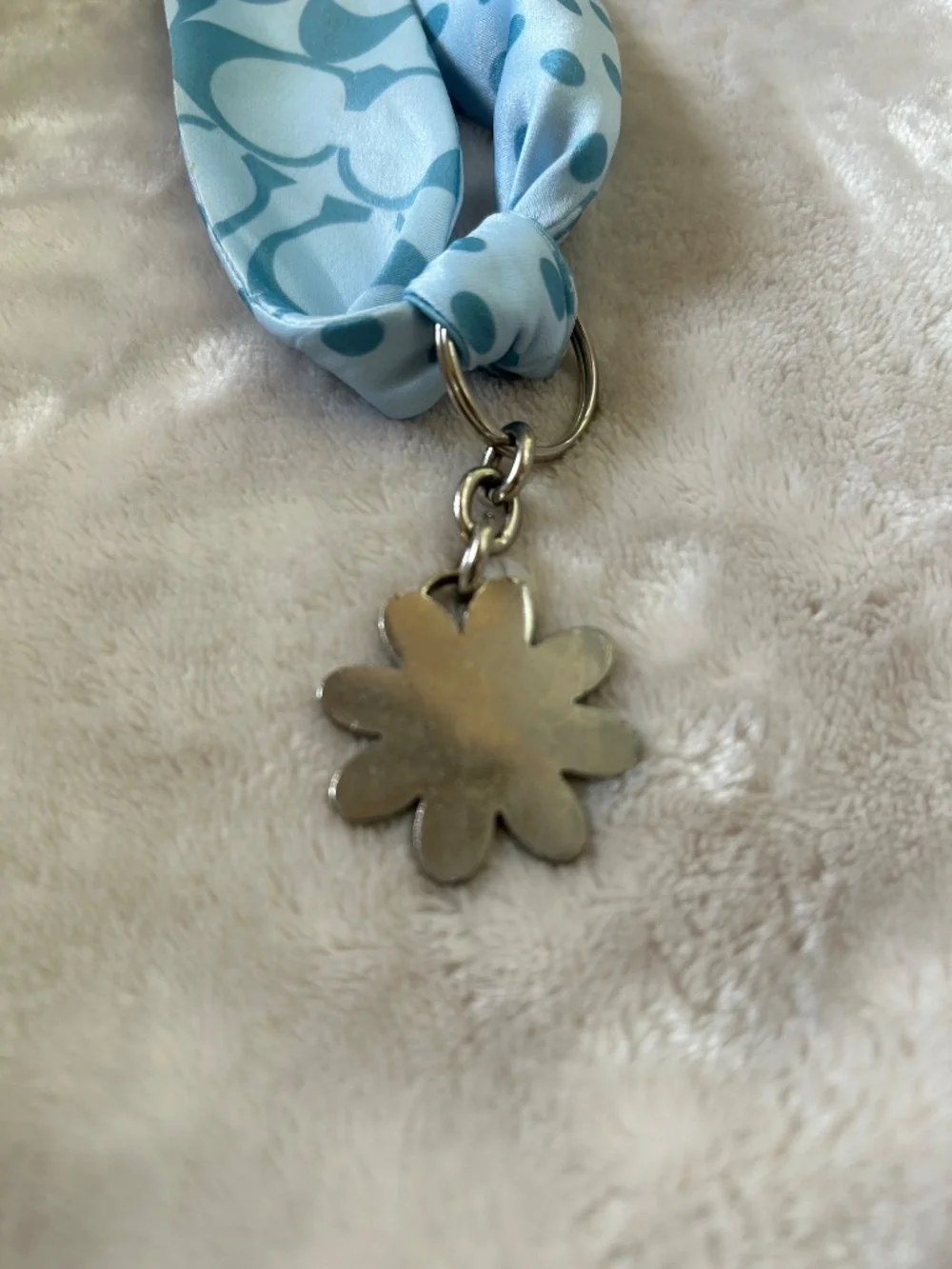 Coach Y2K Enamel Daisy Charm and Silk Pony/Bag 22” Skinny Scarf